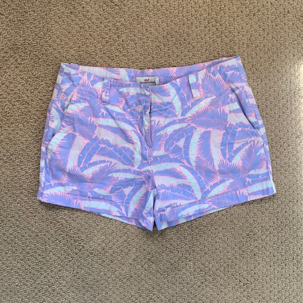 Vineyard Vines Shorts - Picture 3 of 11